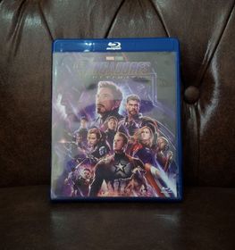 Capa de "Vingadores: Ultimato", de Anthony e Joe Russo