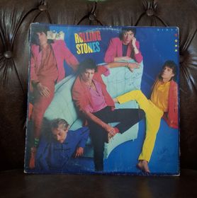 Capa de "Dirty Work", de The Rolling Stones