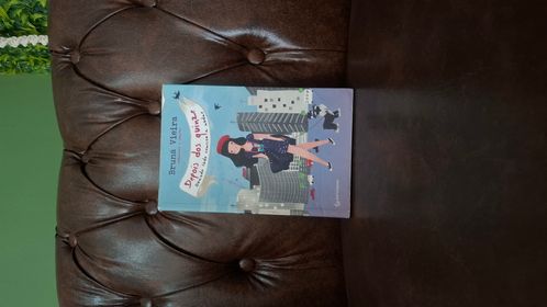 Capa de "Depois dos Quinze: Quando Tudo Começou a Mudar", de Bruna Vieira
