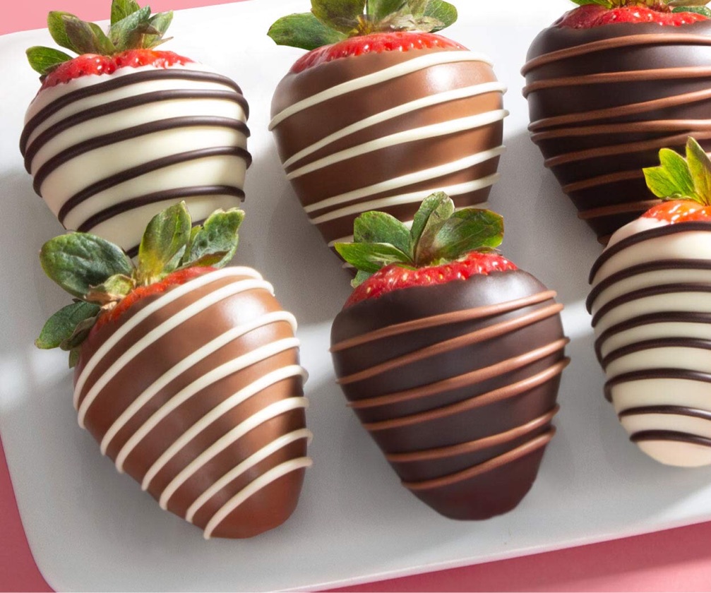 12 Classic Chocolate Covered Strawberries ( Milk /White)