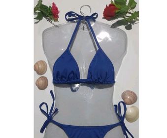 Biquini azul e outras cores conjunto