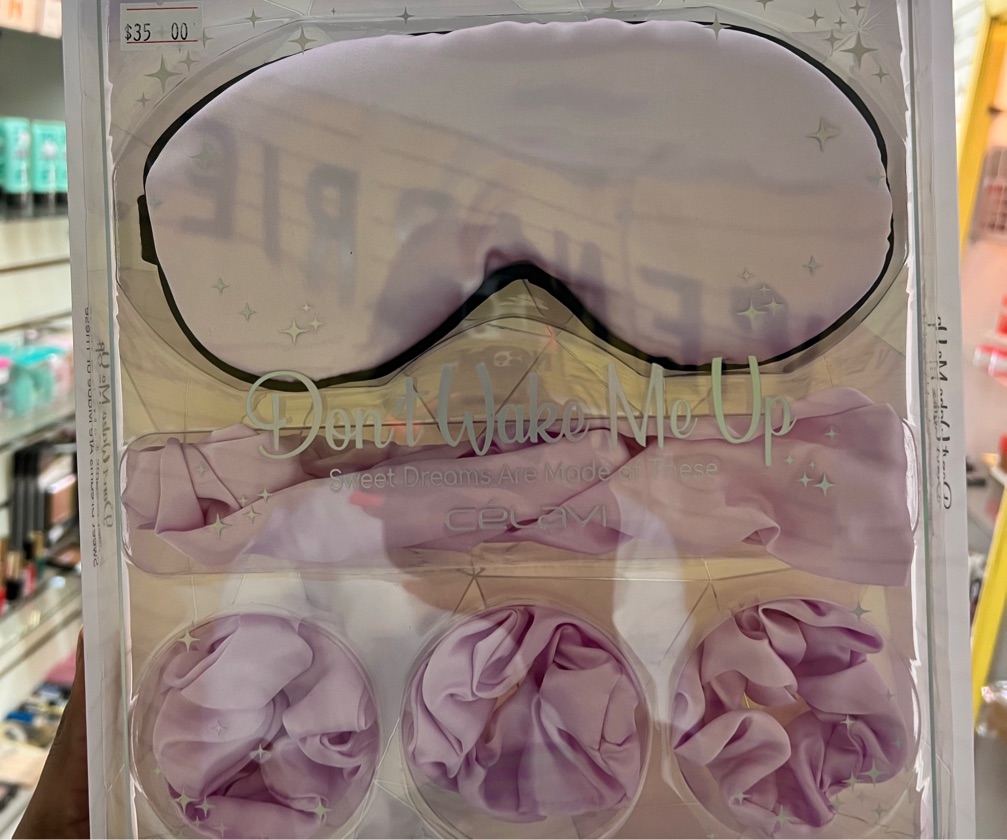 Don’t wake me up sleeping mask set