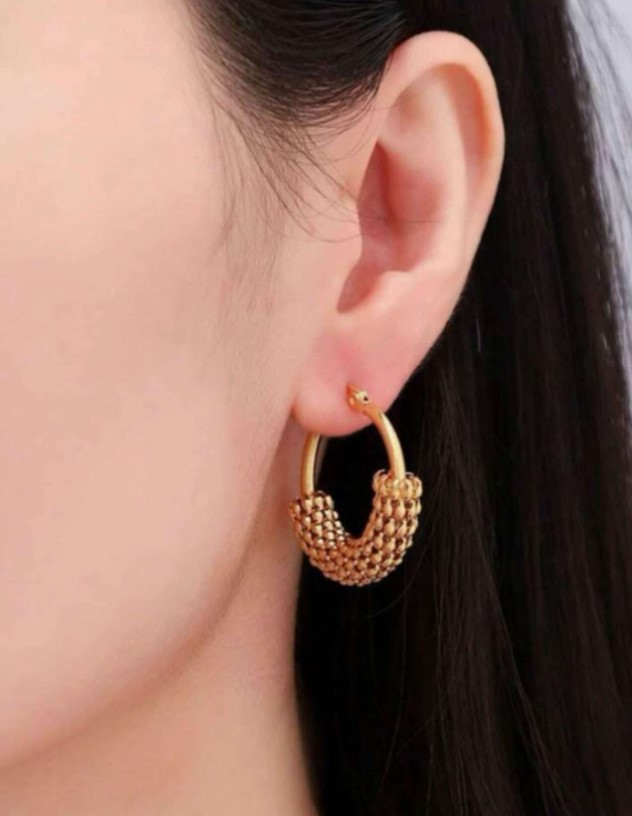 Fashionable Stainless Steel Hollow Out Ring Shaped Earrings