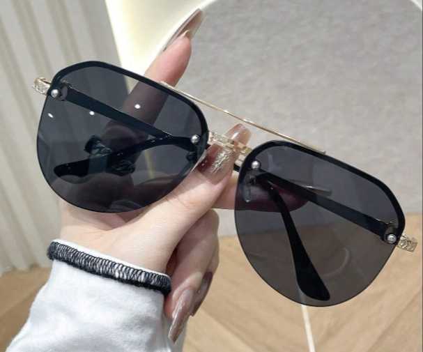 Black Aviator Sunglasses