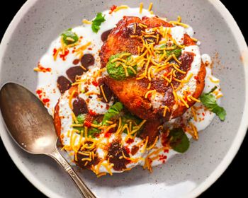 Aloo Tikki Chaat 