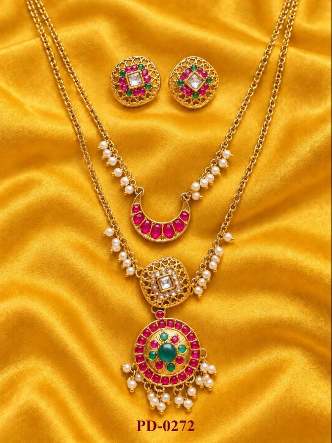 Traditional Indian 2-layer Kundan and Kemp stone pendant necklace set