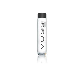 Água Voss Com Gás Vidro 800ml