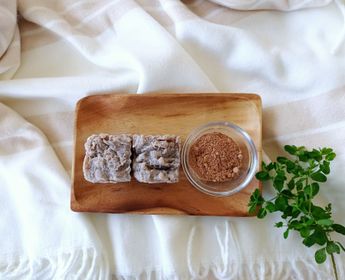 Body Exfoliating Scrub with Marula Nut Cake