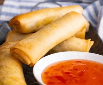 Chicken spring rolls 