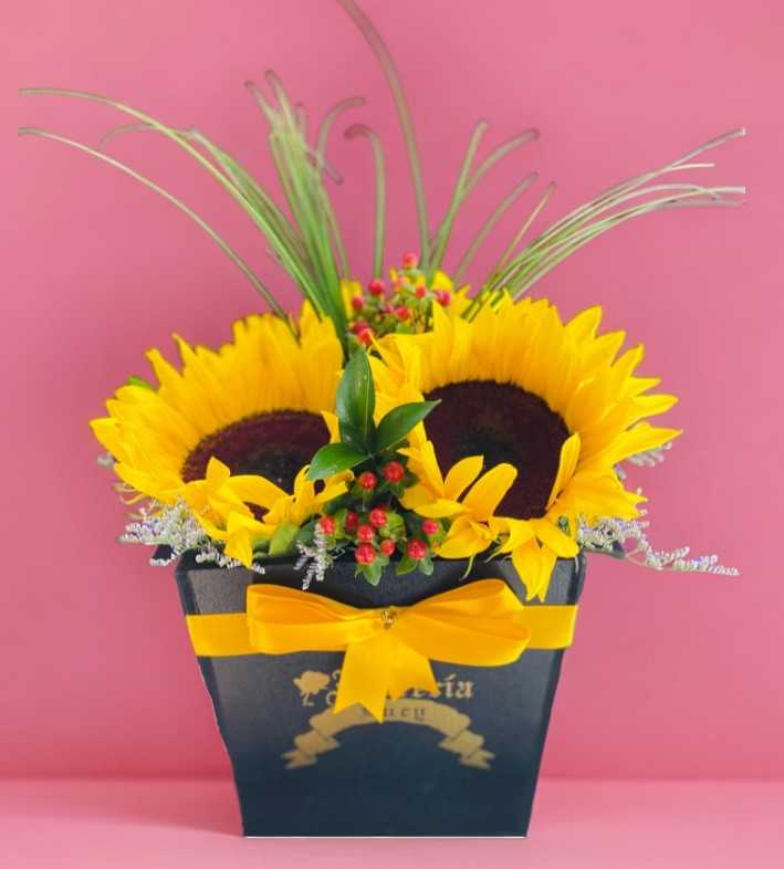 Caja con girasoles - chica