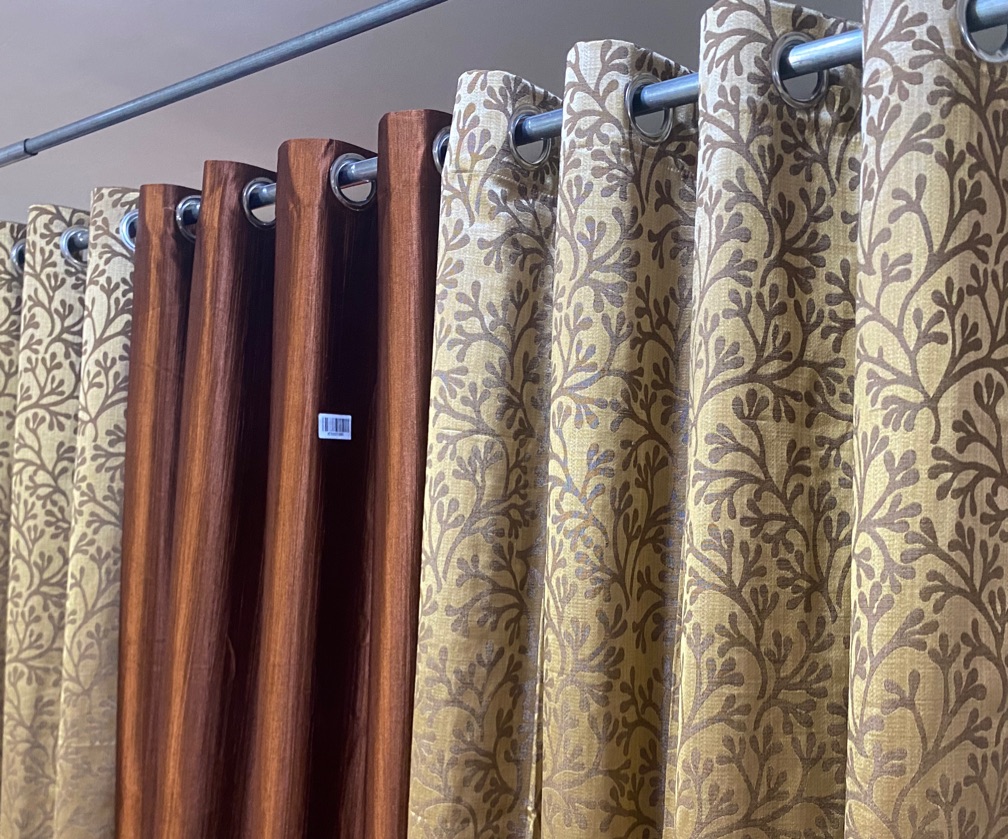 Curtain/Brown/Gold