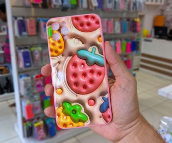 Capa iPhone 11 6.1 Fun Smile Fruits com Veludo Interno