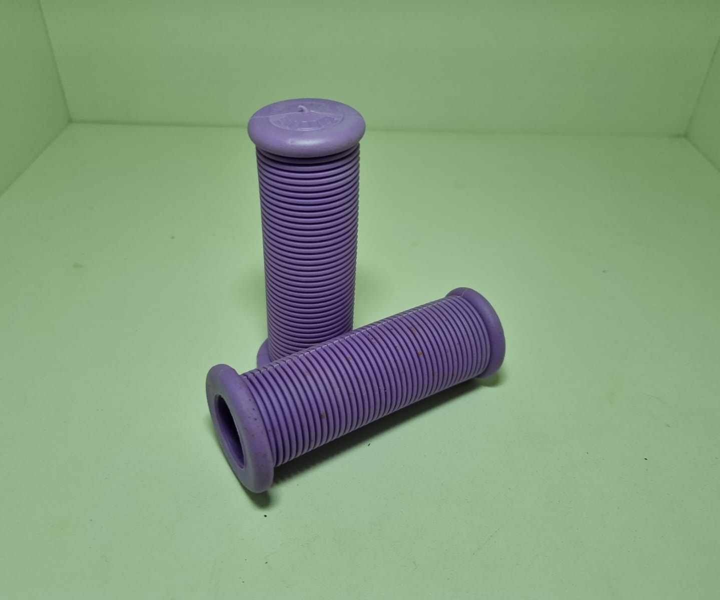 Manopla Infantil Lilas AMR/Jksem Wester para bicicleta