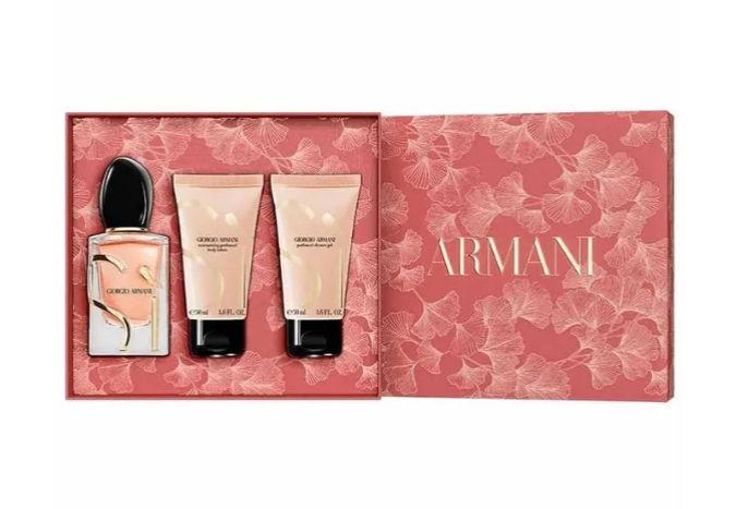 Kit Sì Giorgio Armani Intense Eau de Parfum - Perfume Feminino 50ml + Body Lotion 50ml + Gel de Banho 50ml