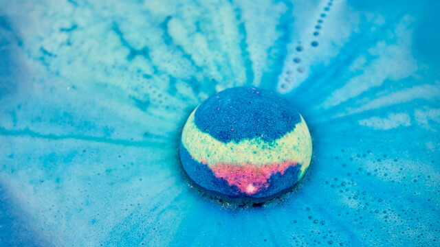 LUSH インターギャラクティック バスボム