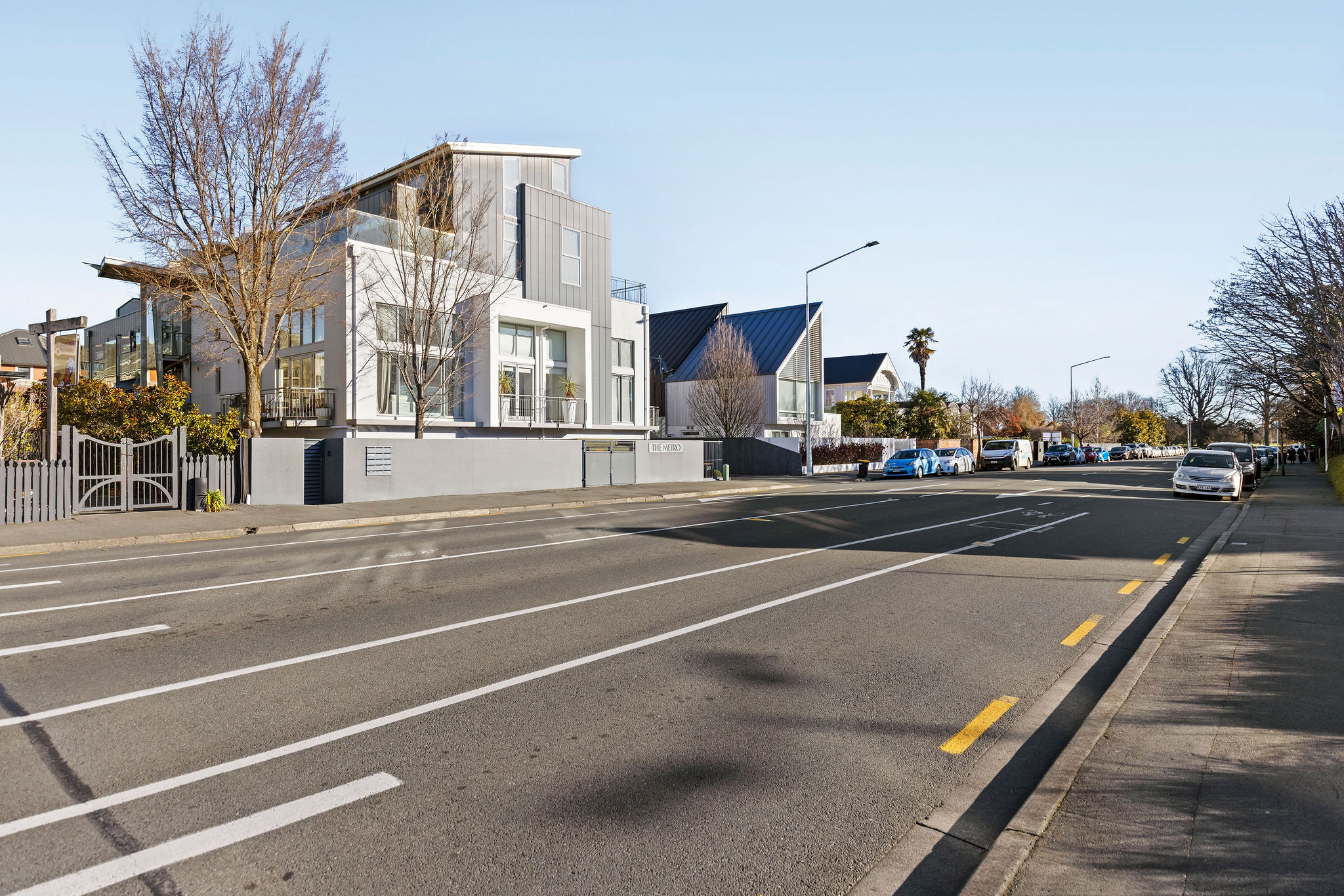 Secure Parking, Walkable Convenience - Main Photo