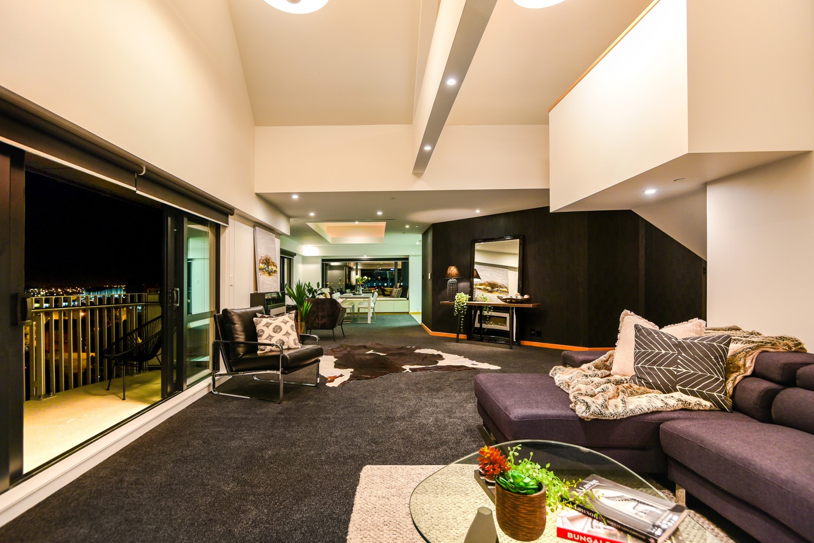 Panoramic West End Penthouse property photo 3