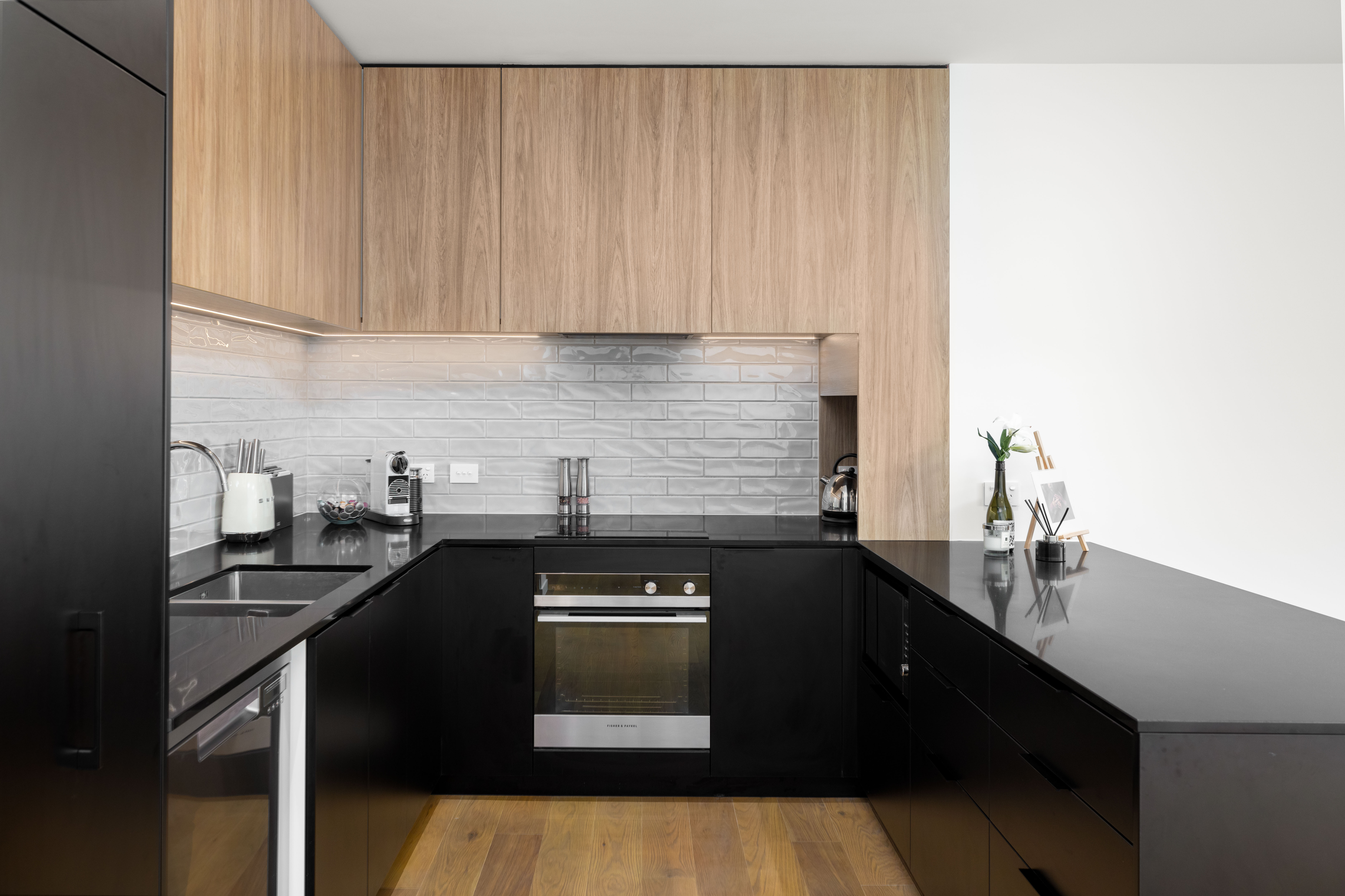 Seamless Sophistication by Sheppard & Rout property photo 4