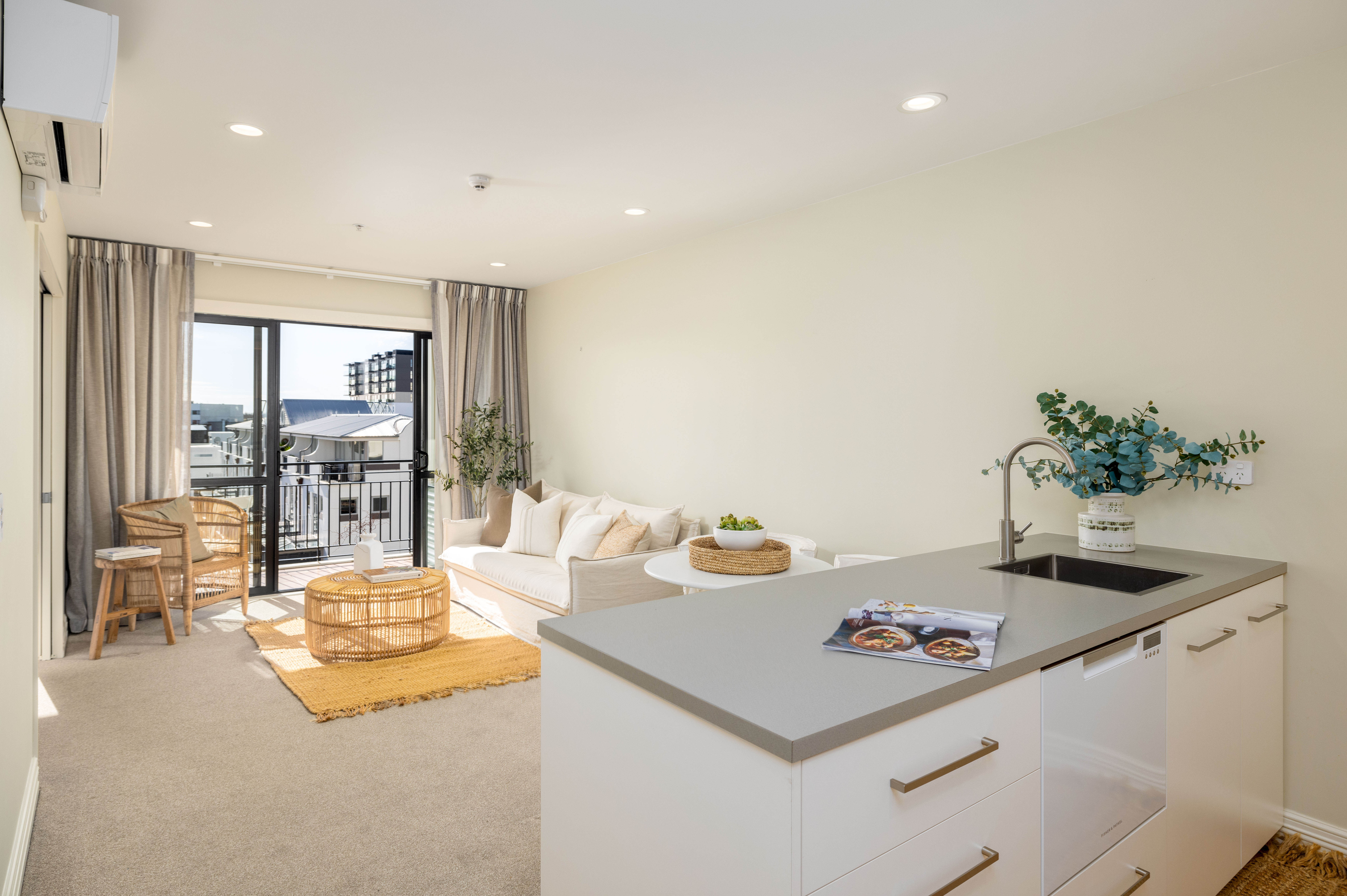Sun, Sights & Style  property photo 4
