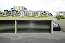 Easy-Care Investment or Urban Residence property photo 5