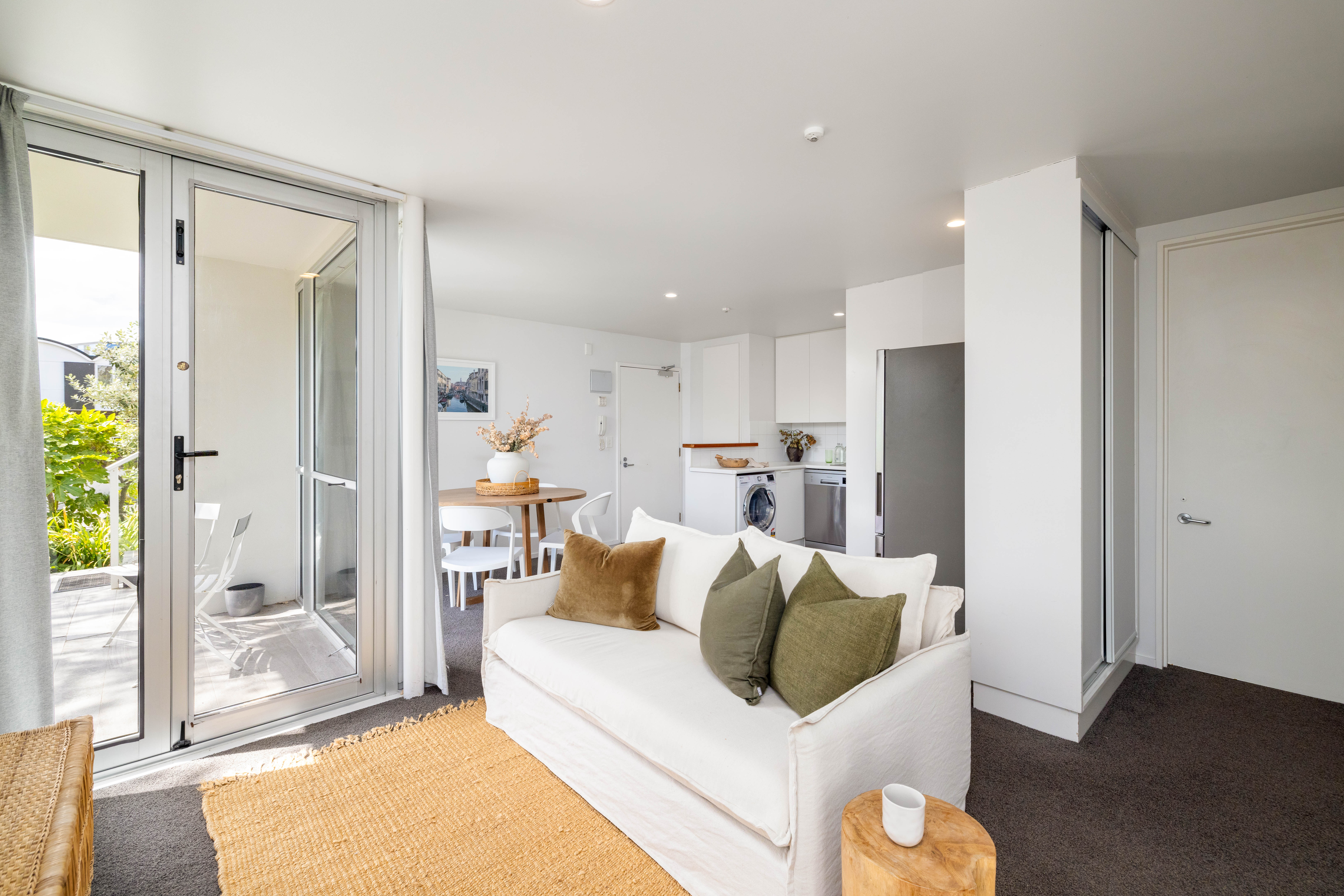 Lock, Leave & Live property photo 3