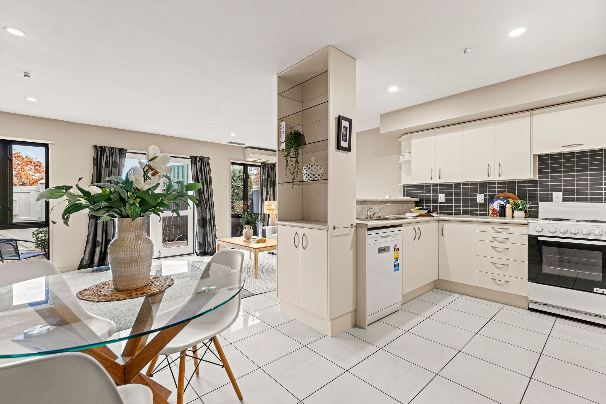 Freehold Freedom With a Garage property photo 2