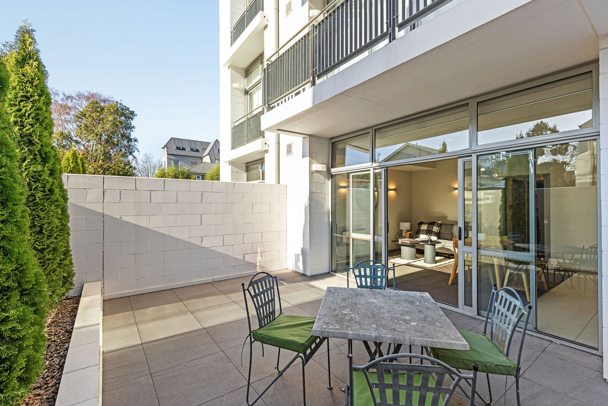 Car park, Calm and Convenience on Cambridge property photo 2