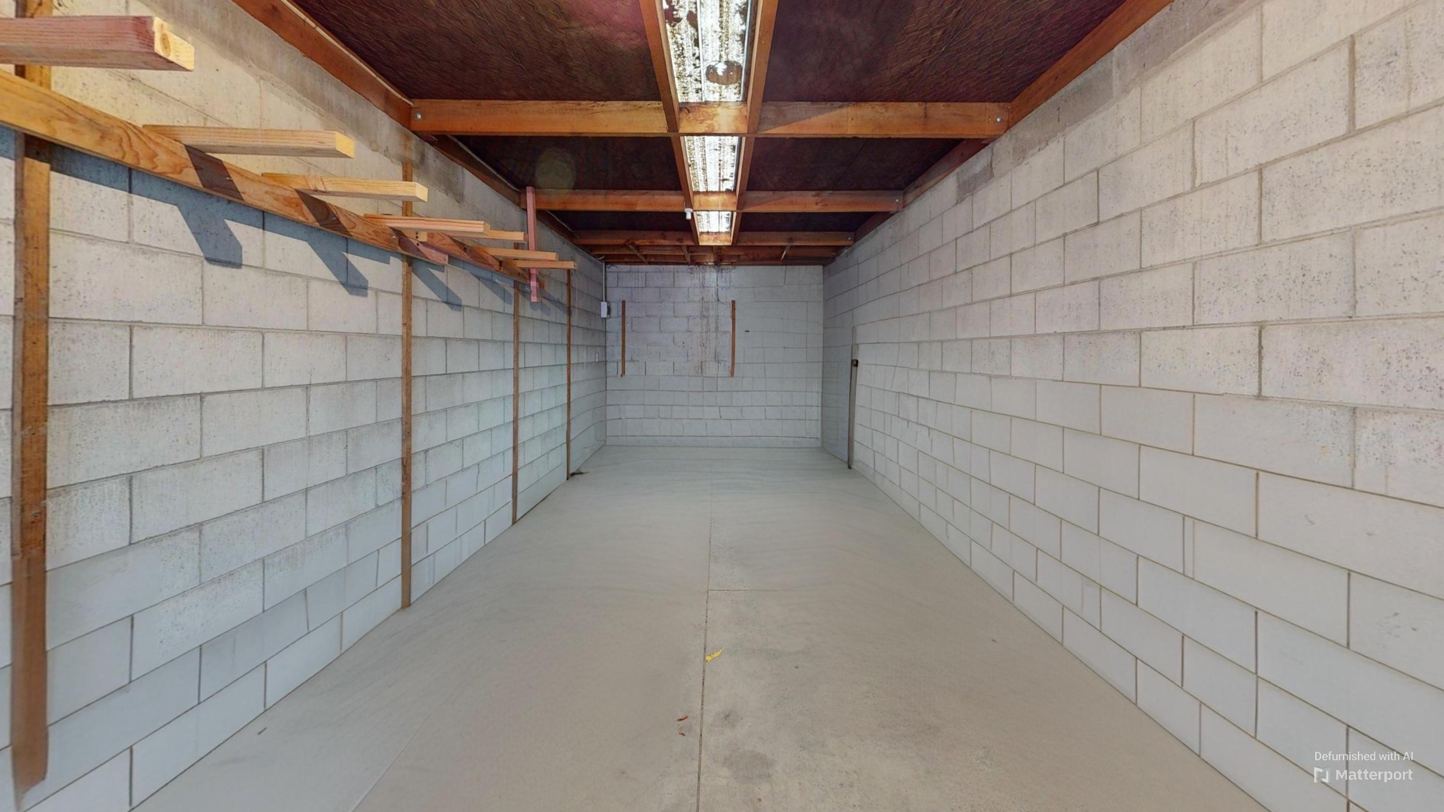 3 Car Garage - Central City rarity property photo 4