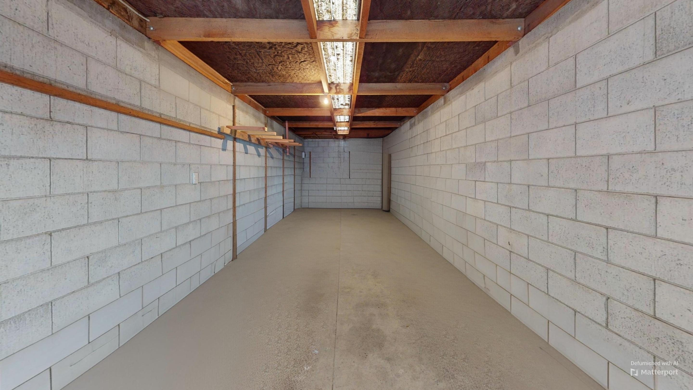 3 Car Garage - Central City rarity property photo 3