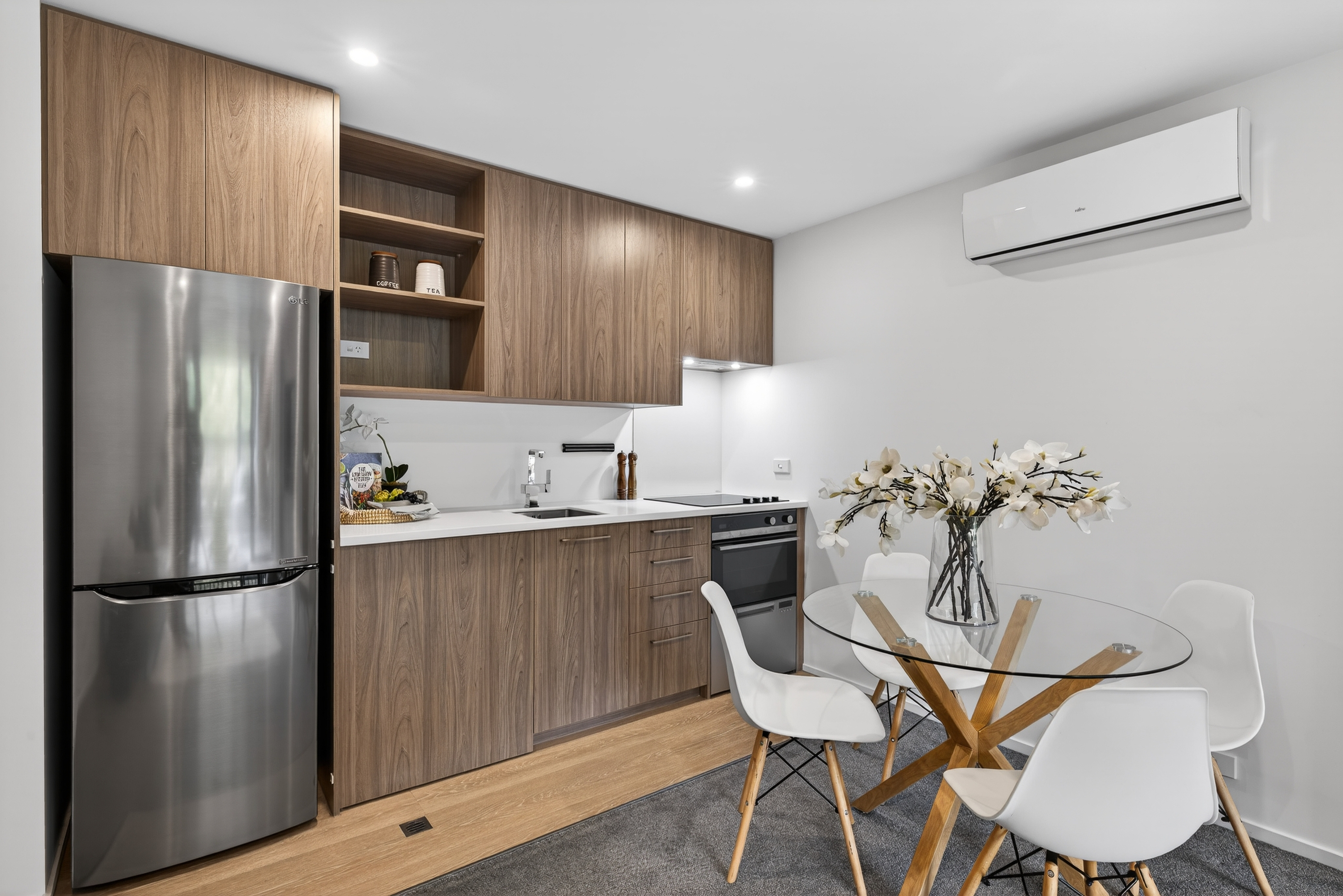 Parkside Views, Prime Position - Airbnb Potential property photo 4