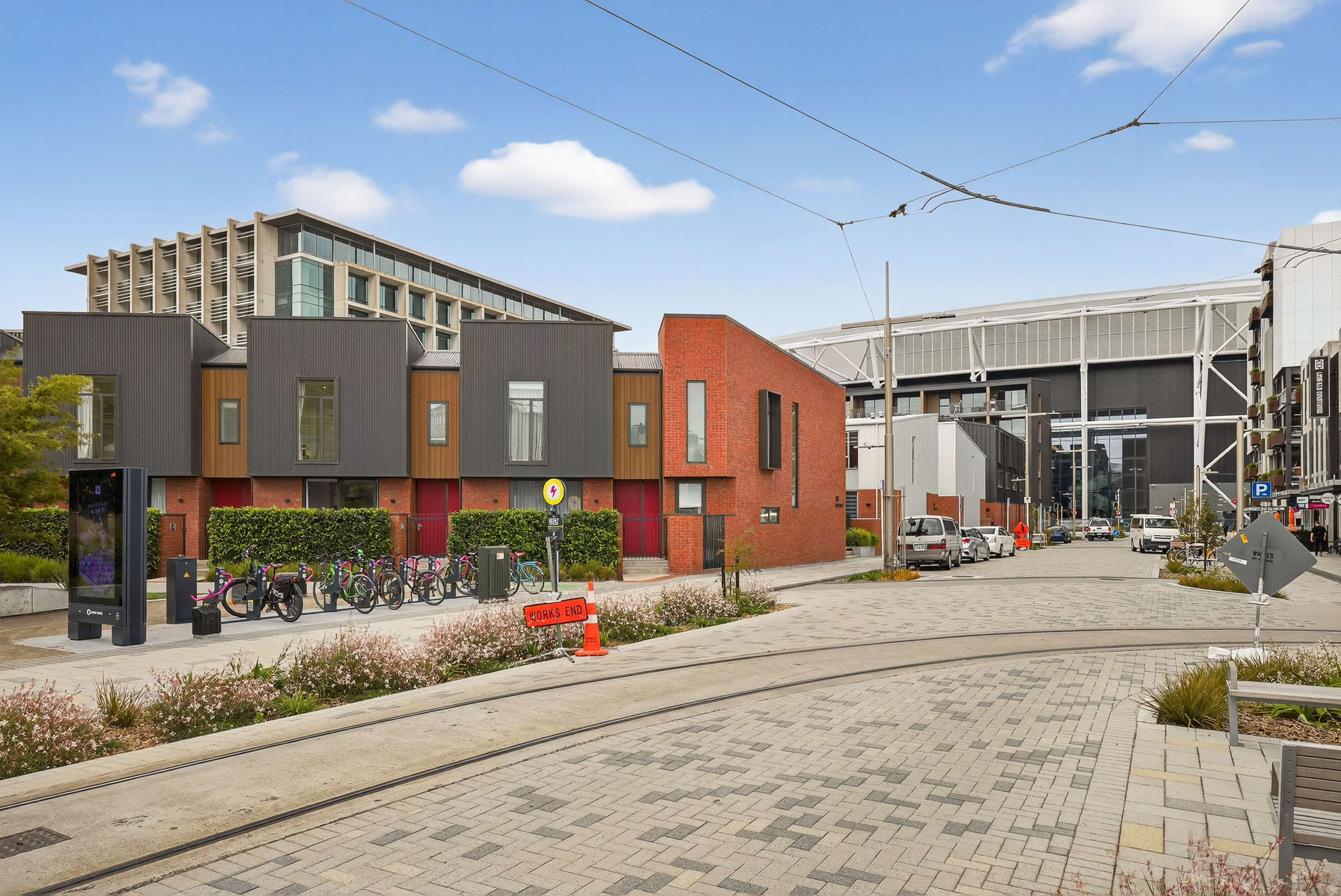 City Smart and Stadium-Side  property photo 2