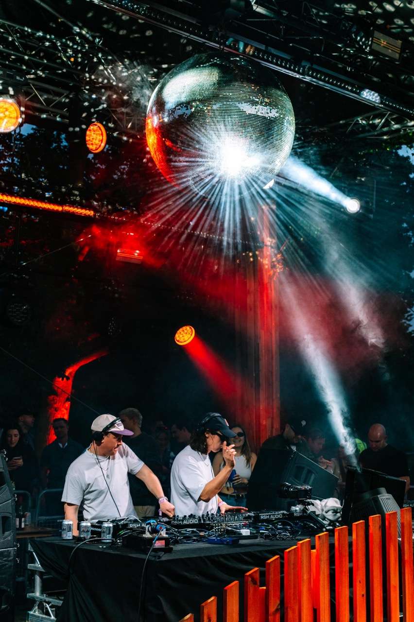 Jungle Curates at Tofte Manor 