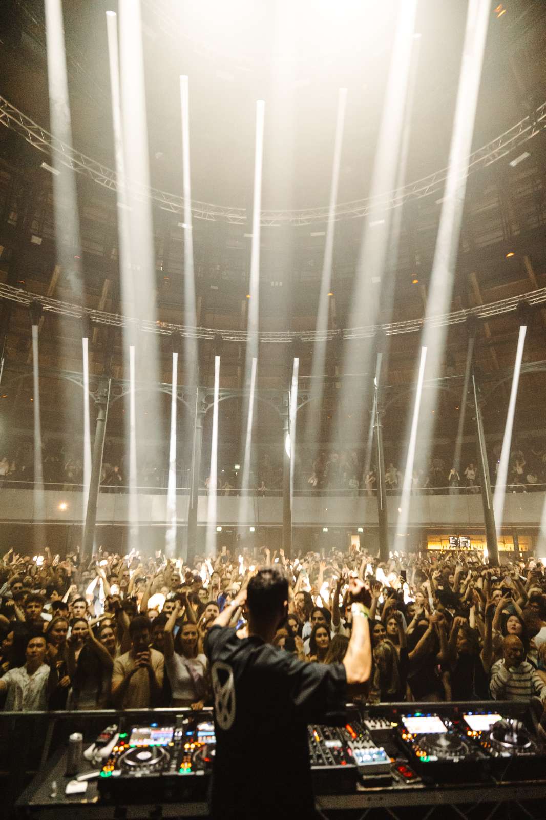 Adriatique Open to Close at Roundhouse 