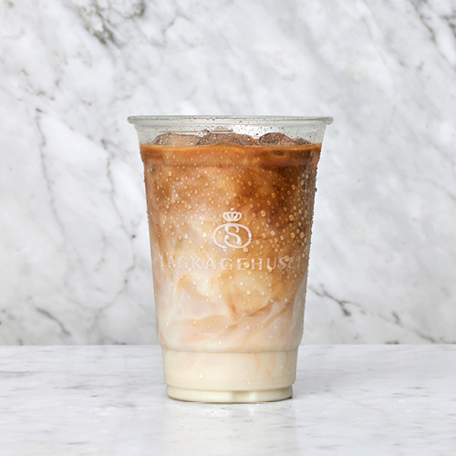 Iced Oat Pista­chio Lat­te