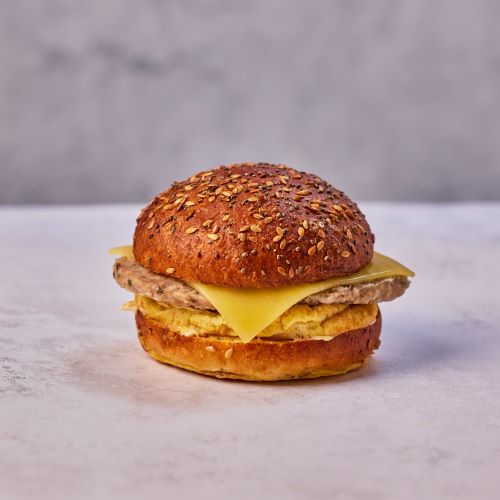 Saus­a­ge & Om­e­let­te Bre­ak­fast Roll