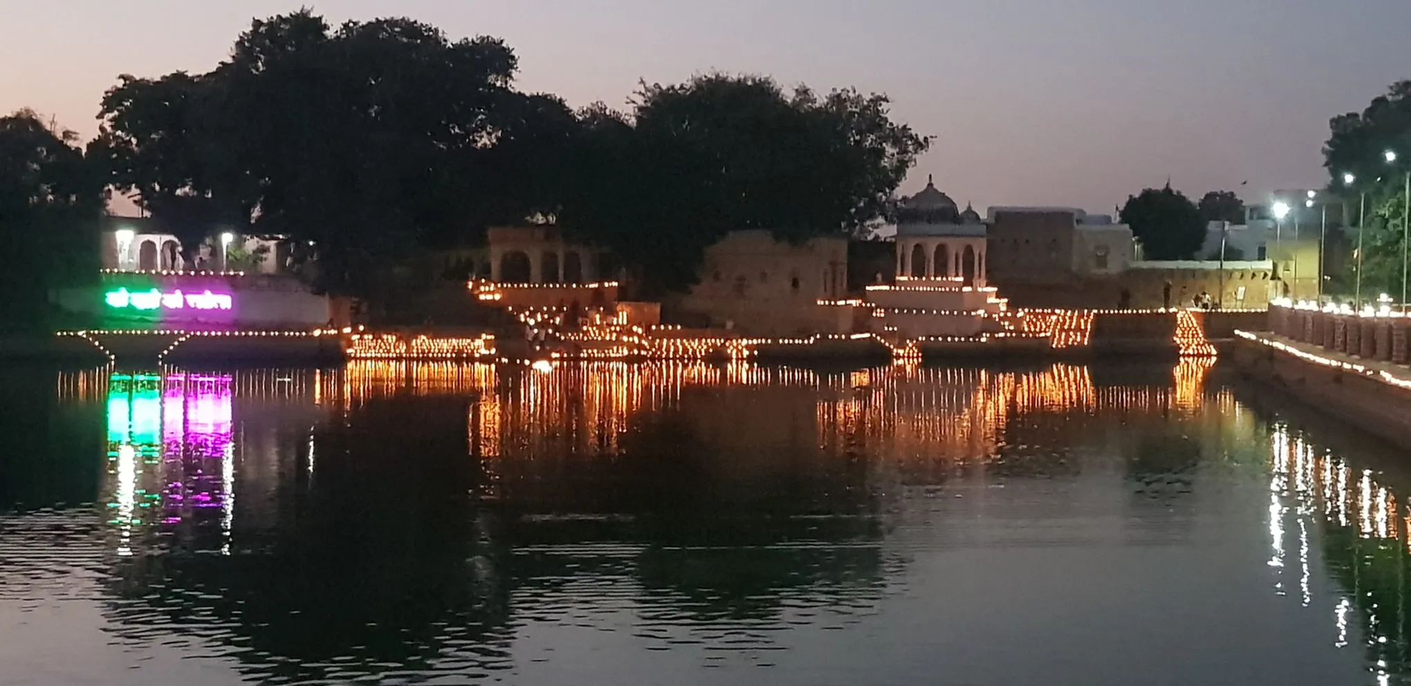 Beautiful view of Lakholav Pond