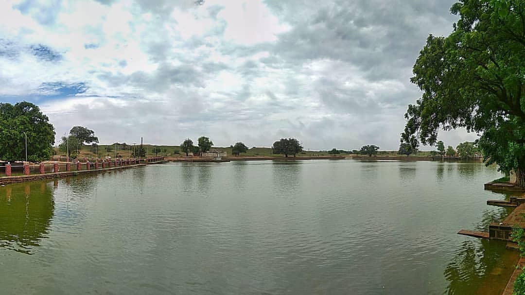 Map of Lakholav Pond