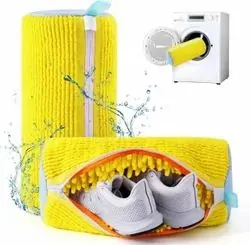 Shoe cleaning bag