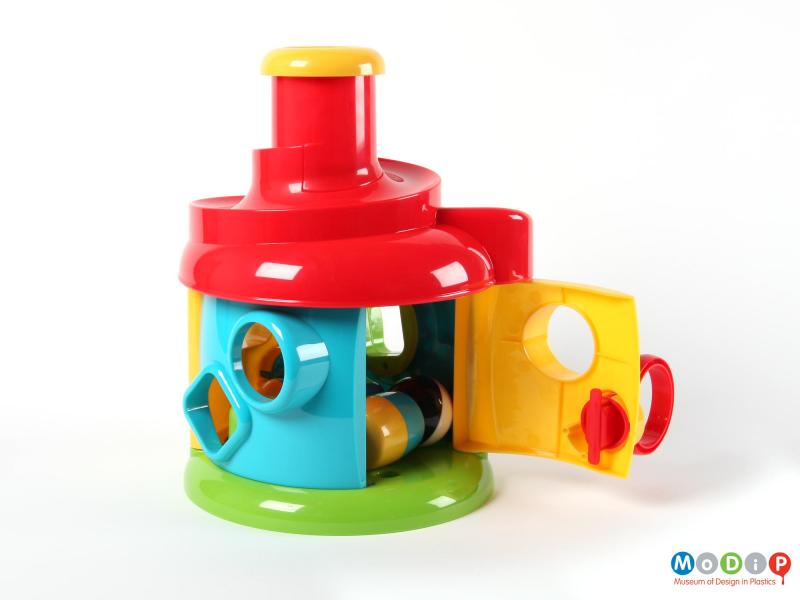 Twist and turn activity house