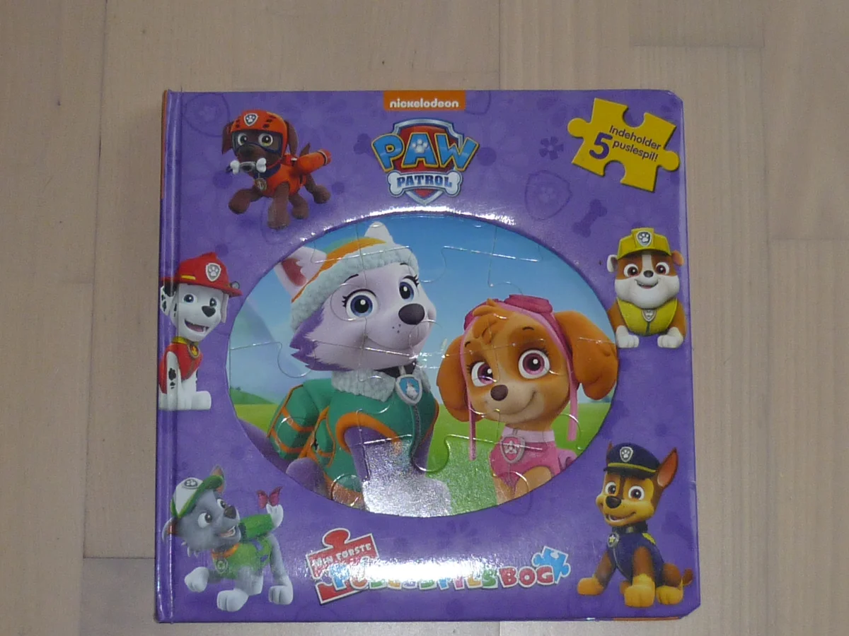 paw patrol med 5 puslespil bog