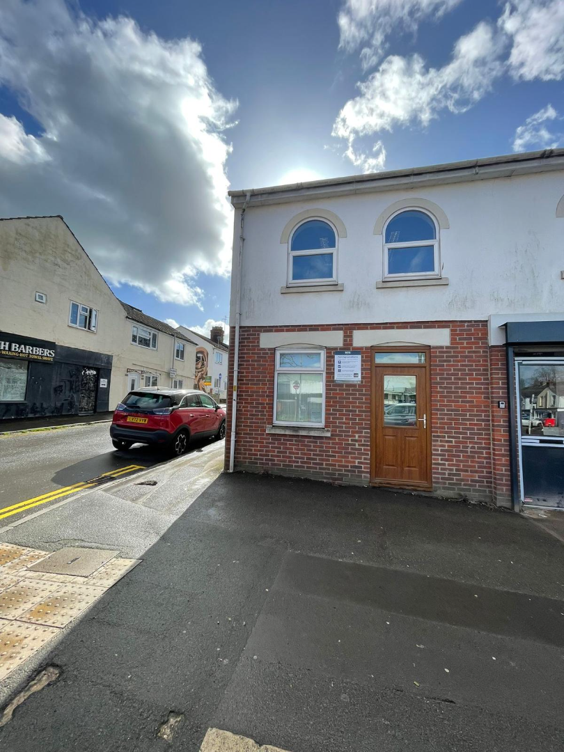 Development Opportunity – Commercial Property with Planning for 4 Flats, Swindon - ListingImage 1