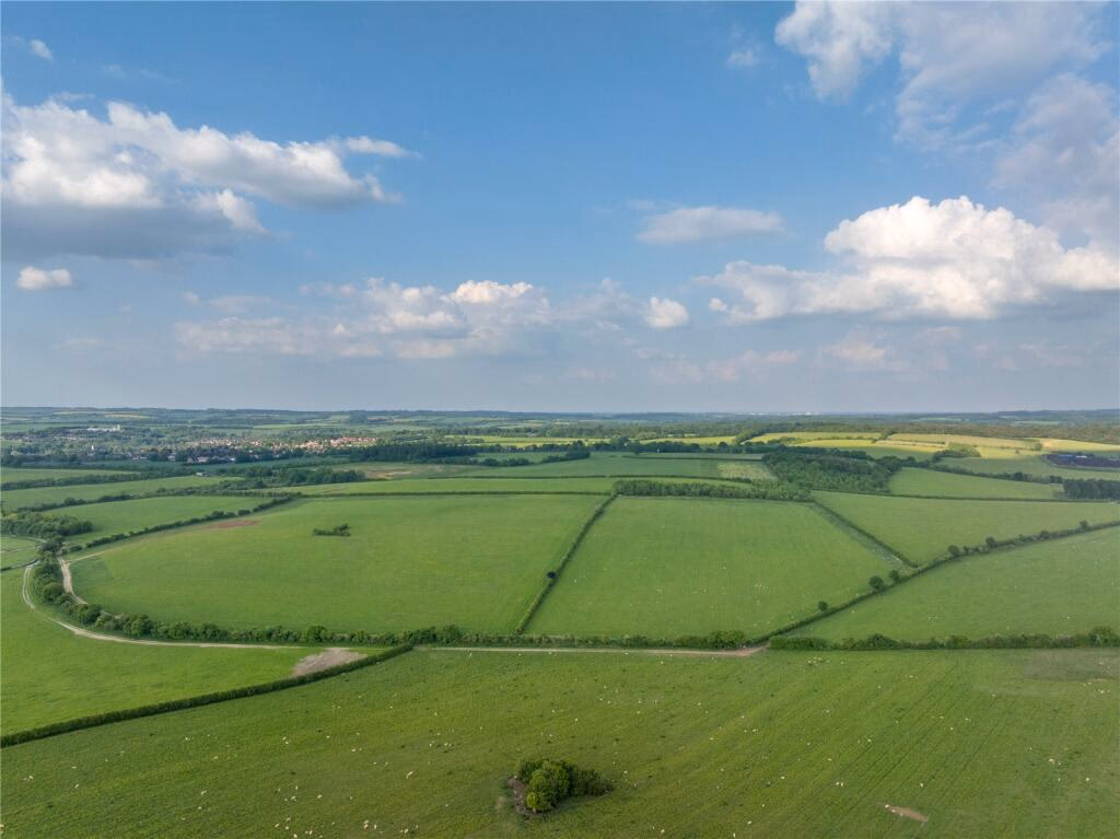 Land for sale - Image 2