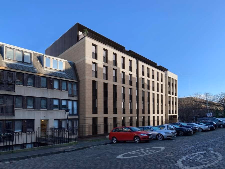 Land for sale - Image 2