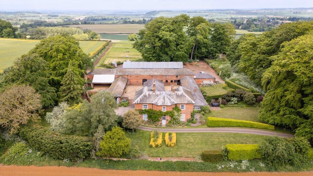 Farm land for sale - Image 1