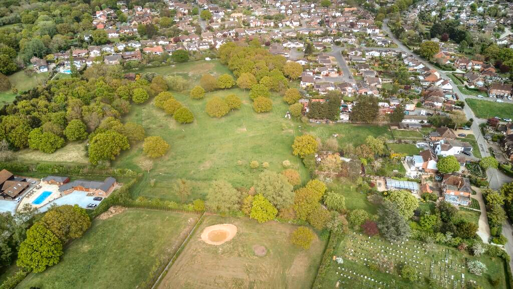 Land for sale - Image 2