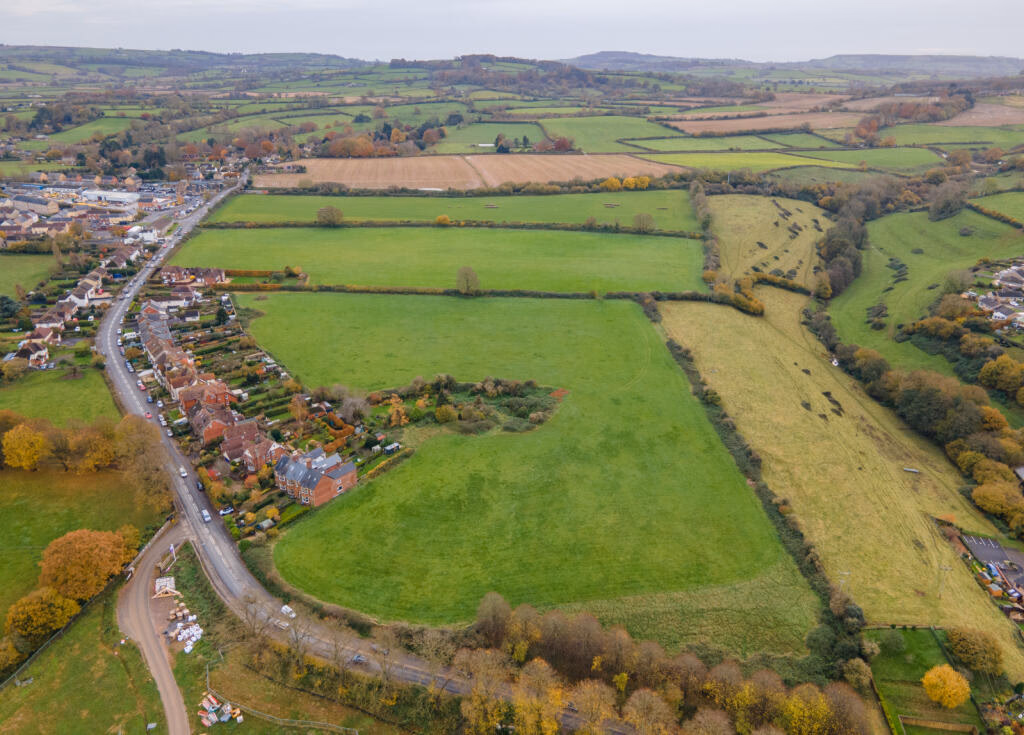 Land for sale - Image 2