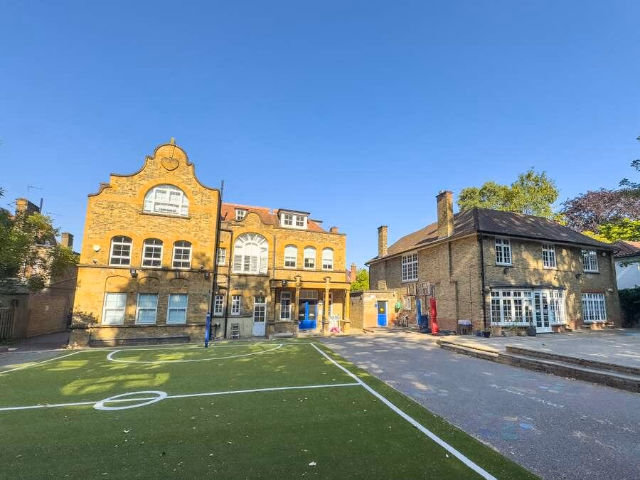 Land for sale - Image 3