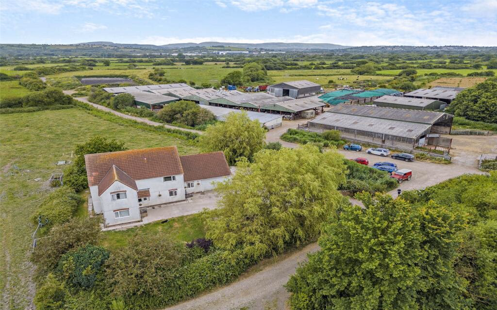 Land for sale - Image 1