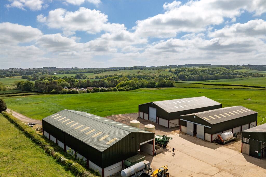 Land for sale - Image 2