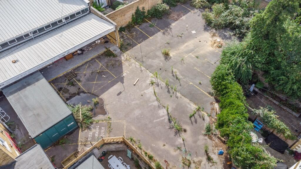 Land for sale - Image 4